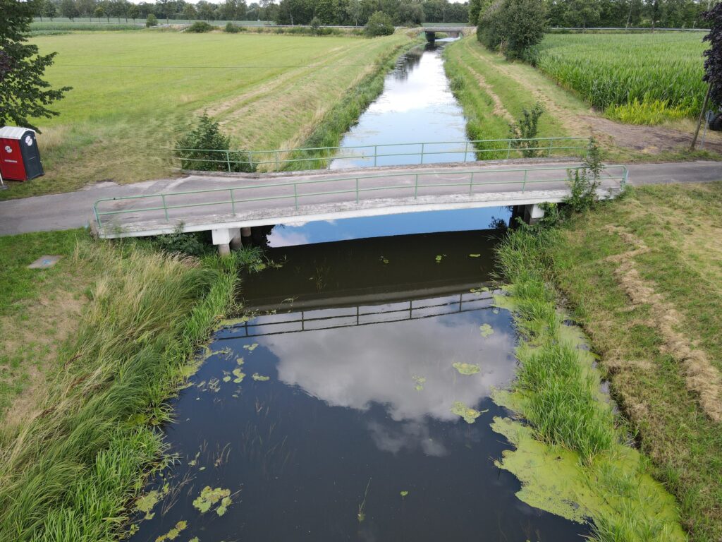 Alte Tackenbrücke über den "Großen Diekfluss"
