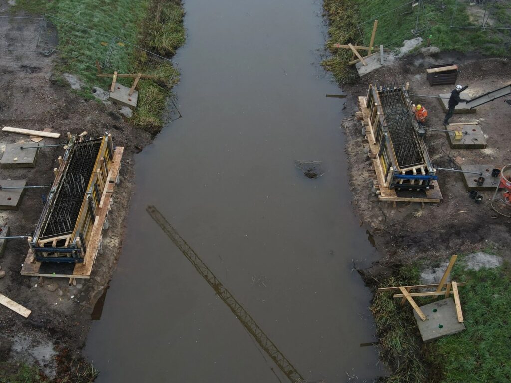 Alte Tackenbrücke abgebaut